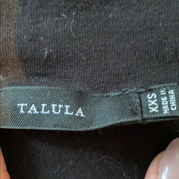 Aritzia yardly off the shoulder top Talula xxs - Picture 4 of 5